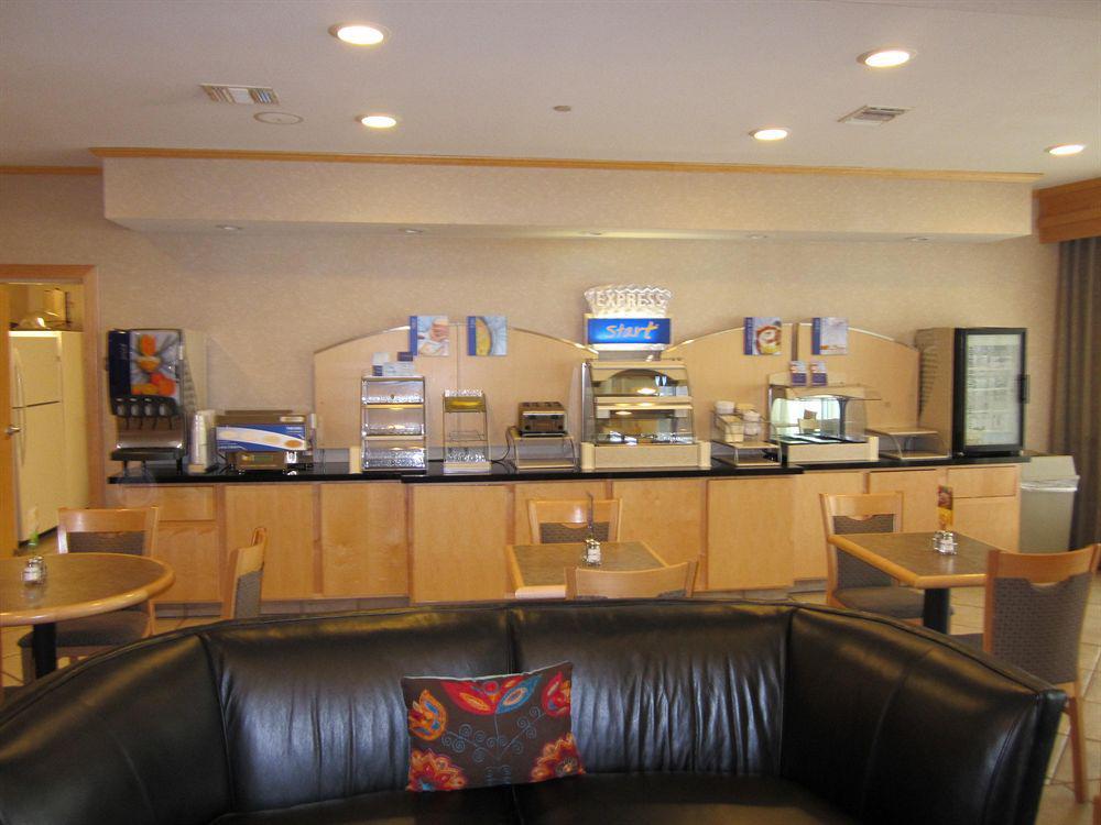 Holiday Inn Express & Suites Amarillo By Ihg Ресторант снимка