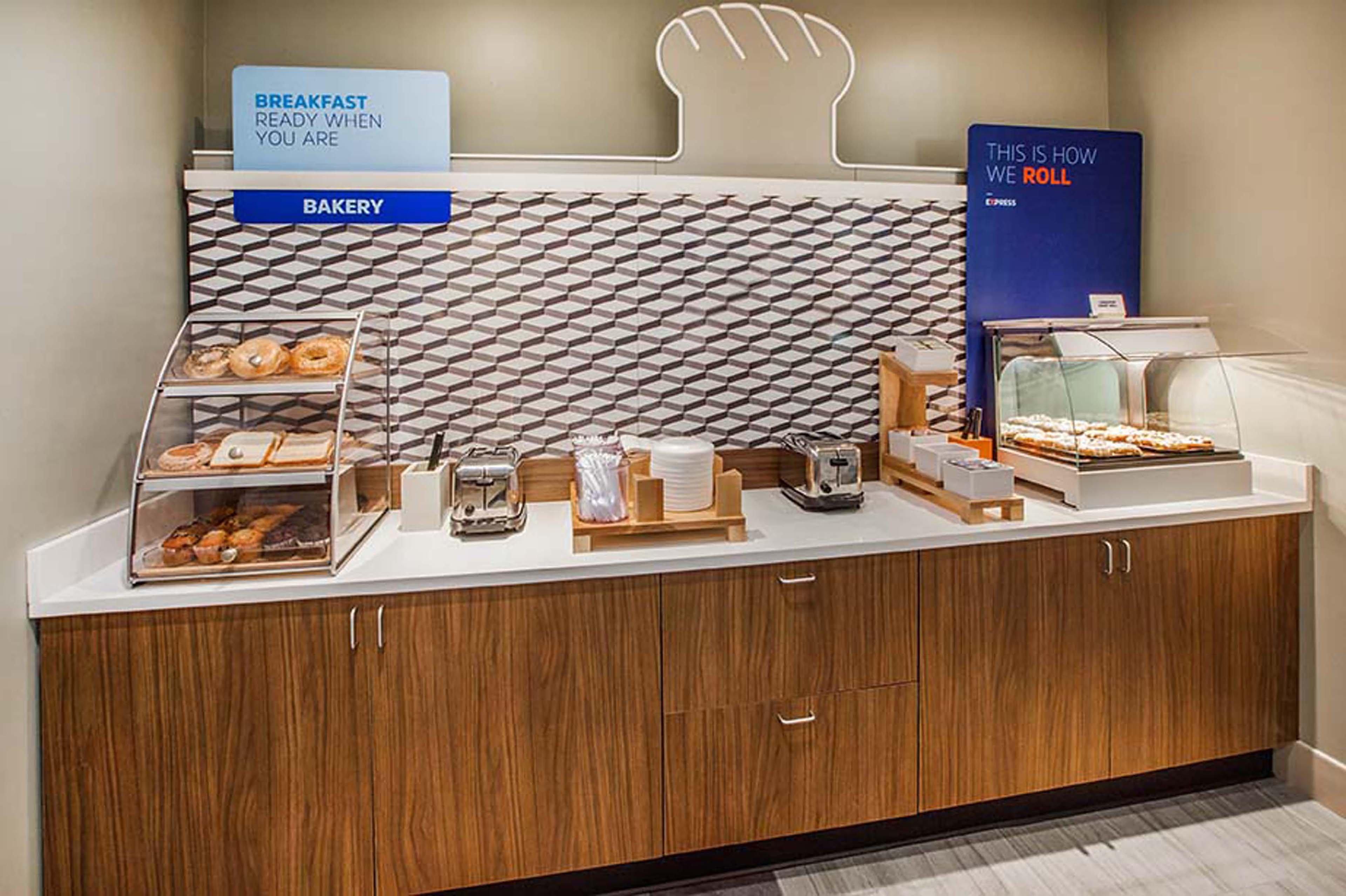 Holiday Inn Express & Suites Amarillo By Ihg Екстериор снимка