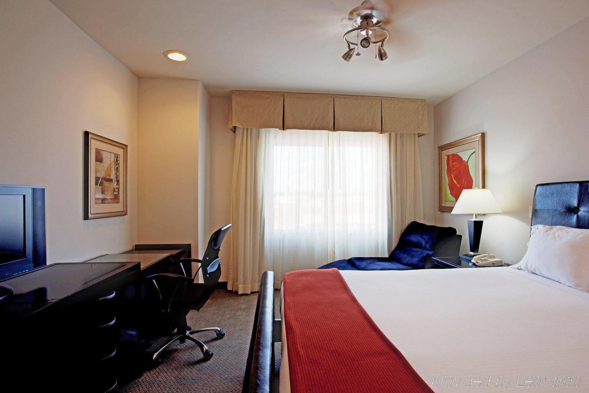 Holiday Inn Express & Suites Amarillo By Ihg Стая снимка