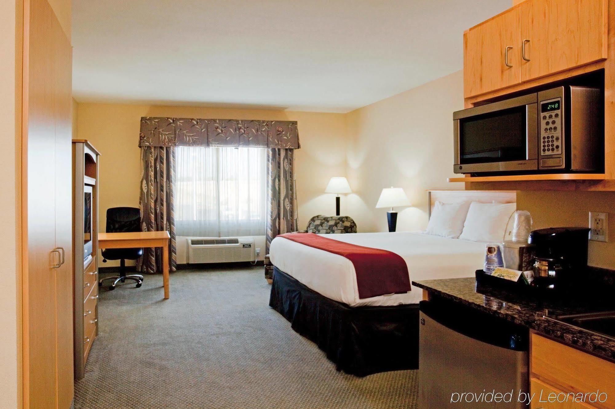 Holiday Inn Express & Suites Amarillo By Ihg Стая снимка