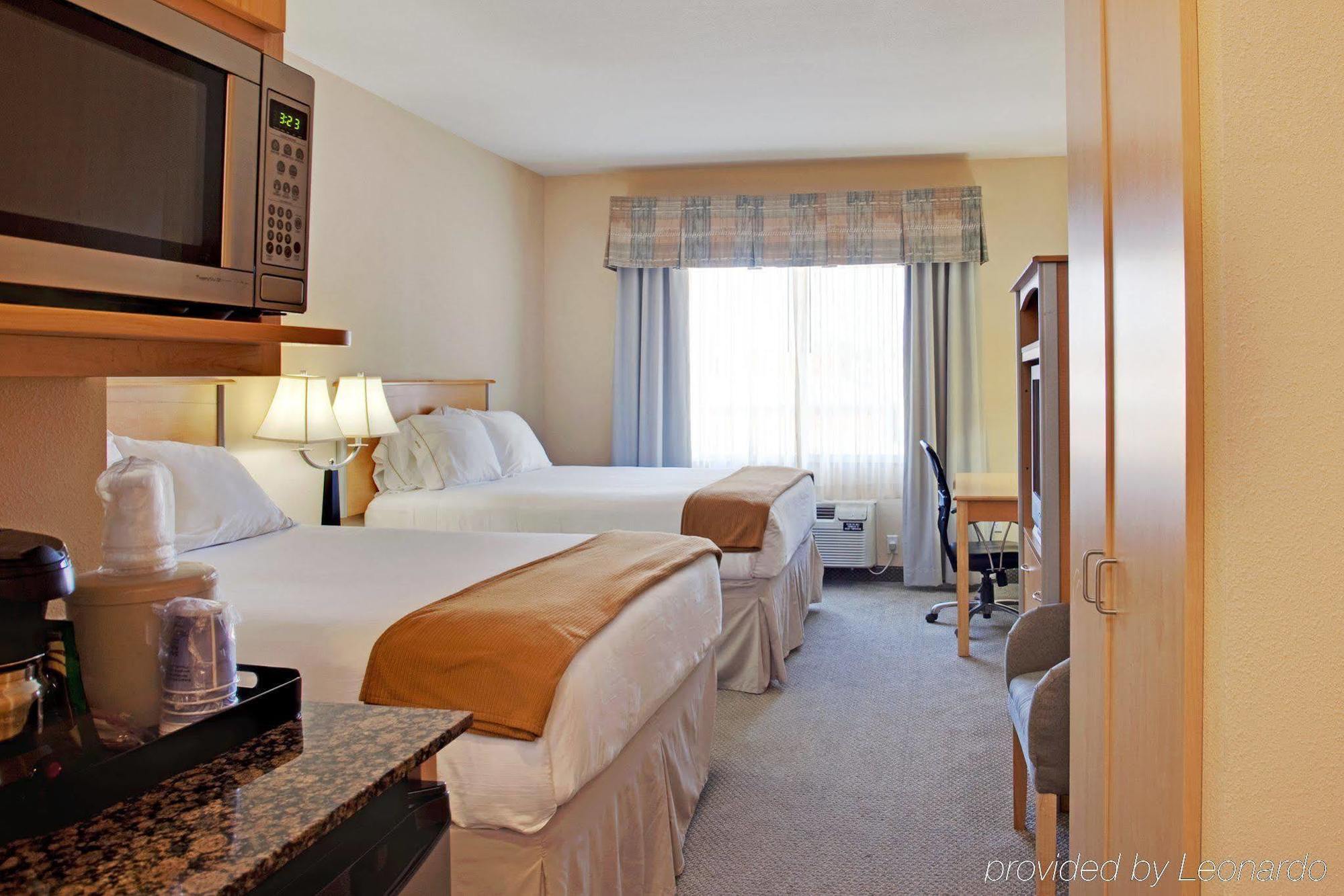Holiday Inn Express & Suites Amarillo By Ihg Стая снимка